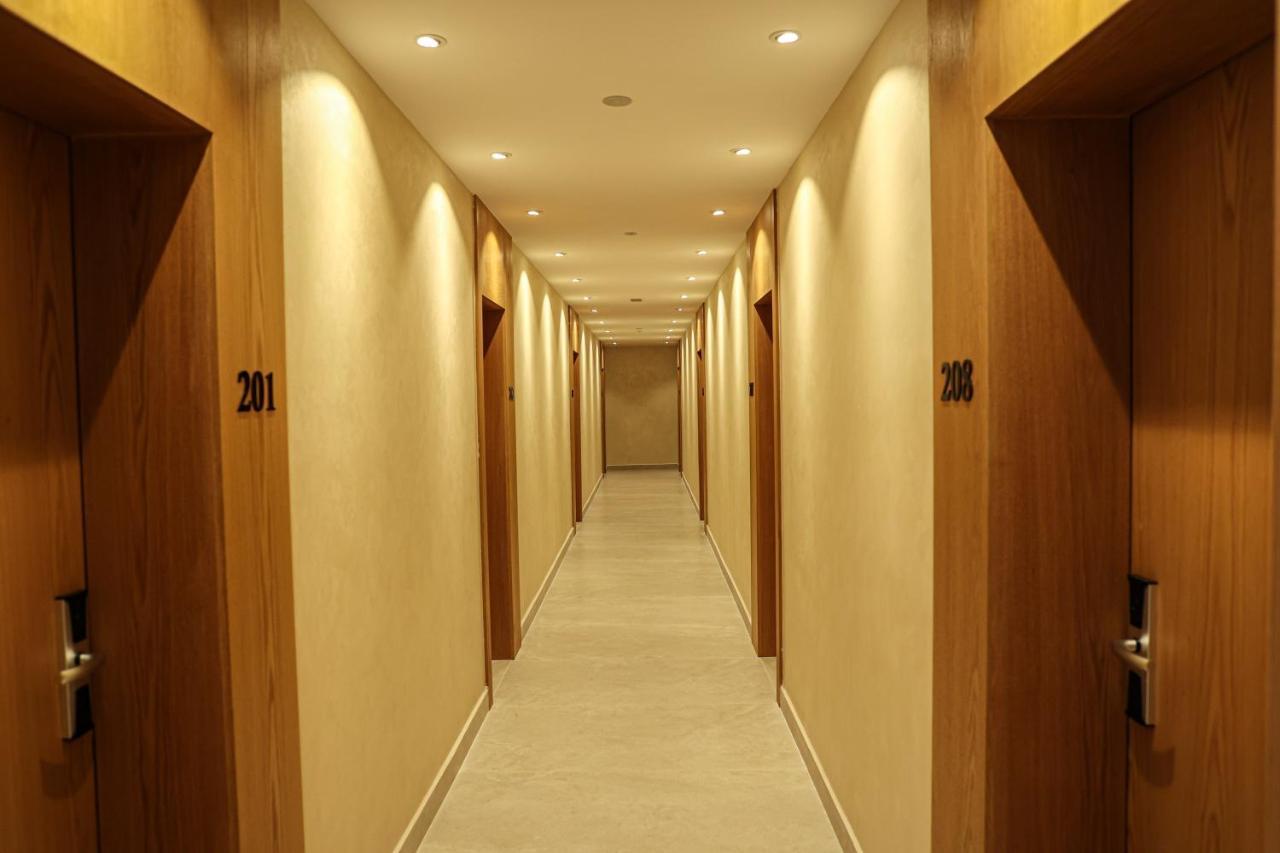 Riviera Palace Shengjin Exterior photo